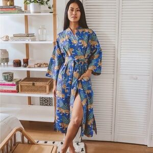 Printfresh Blue Leopard Print Robe